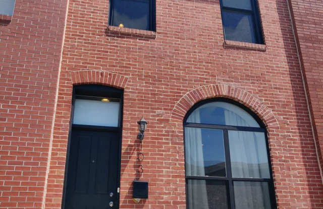 Charming 2BD/3.5BA Townhome in Highlandtown, Baltimore, MD! photos photos