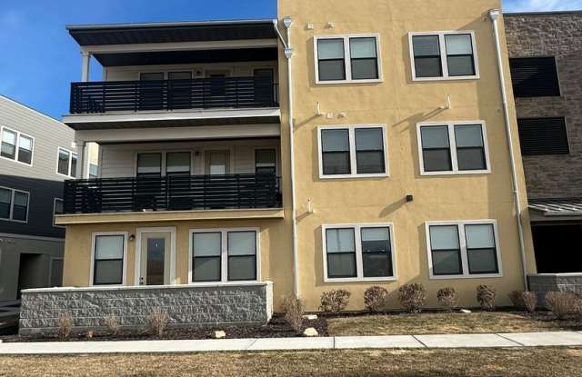 COME SEE THIS BEAUTIFUL CONDO! - 8358 Sky Mirror Ln, Midvale, UT 84047