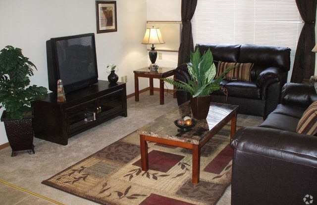 Deckner Manor Gallery 3