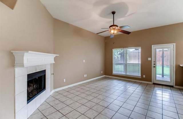 2520 Persimmon Drive Gallery 2