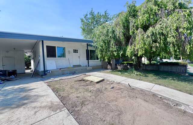 880 E 200 N #Down photos photos