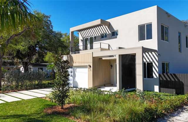 7310 SW 63rd Ct - 7310 Southwest 63rd Court, South Miami, FL 33143 7310 SW 63rd Ct - 7310 Southwest 63rd Court, South Miami, FL 33143