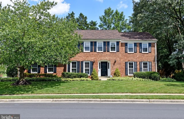 6329 APPLEGARTH COURT - 6329 Applegarth Court, Lincolnia, VA 22312