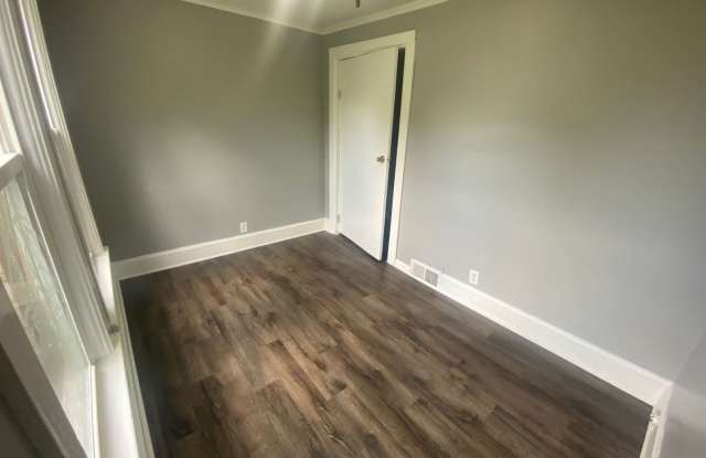 636 Edmund ave Gallery 2