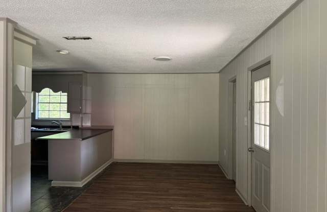 3 Bed 1 Bath House for Rent Gallery 4