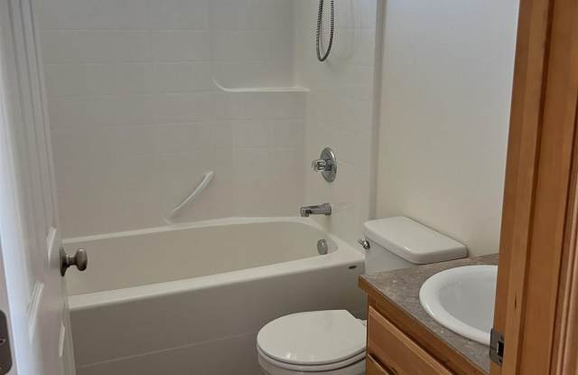 4519 Catalonia Drive - 4519 Catalonia Drive, Pasco, WA 99301