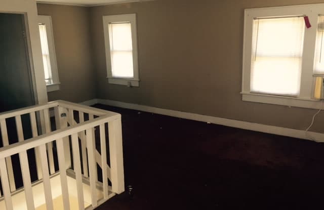 1602 Grace Gallery 2