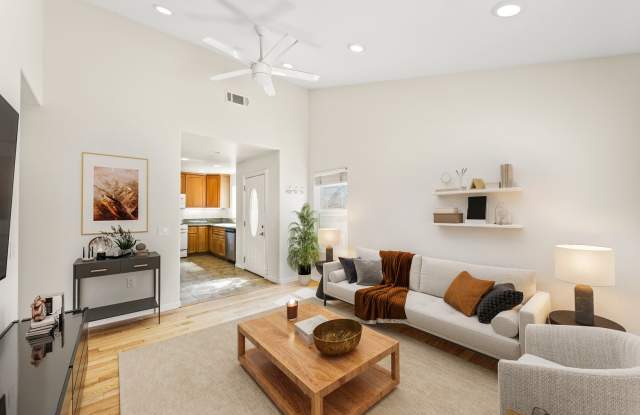 Charming, Light-Filled 3-Bedroom, 2-Bathroom Home in Altadena photos photos Charming, Light-Filled 3-Bedroom, 2-Bathroom Home in Altadena photos photos