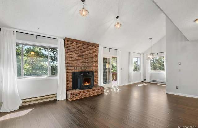 6136 High Drive Gallery 3