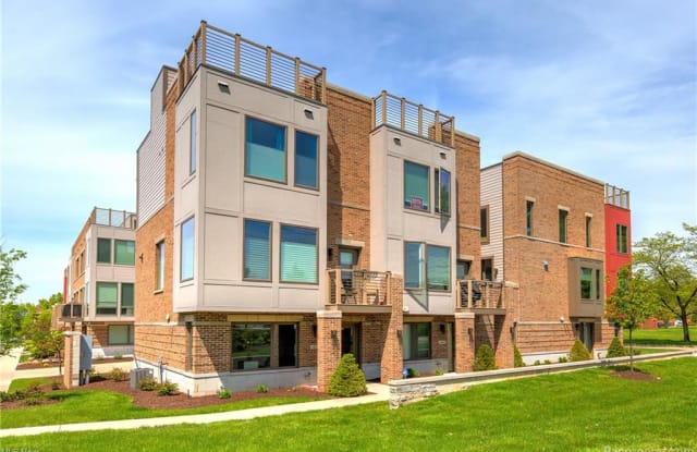 1425 Slate Ct - 1425 State Court, Cleveland Heights, OH 44118