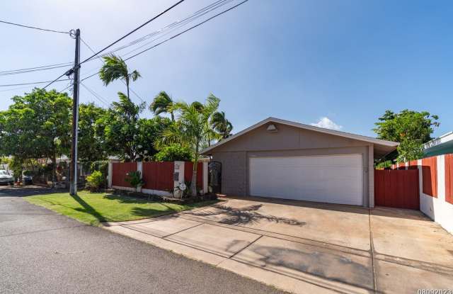 SF 4BR/2BA/2car garage home w/inground swimming pool in Ewa Beach photos photos