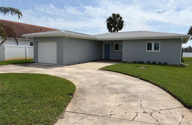 17045 DOLPHIN Drive Gallery 2
