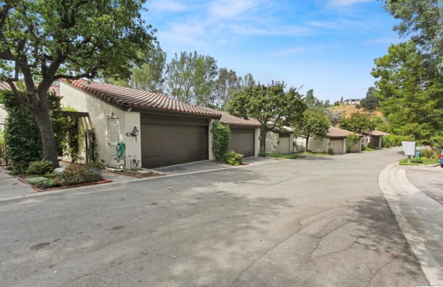 46 Glenflow Court - 46 Glenflow Court, Glendale, CA 91206