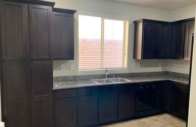 4 bedroom house for rent Gallery 3