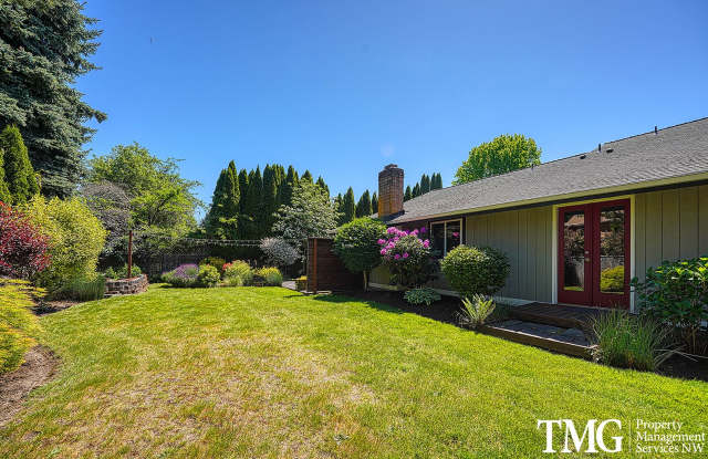 3 BD Vancouver Home Near Parks & Greenway Trails photos photos