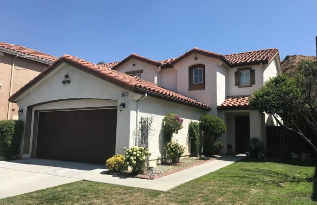 13154 Alta Vista Way - 13154 Alta Vista Way, Los Angeles, CA 91342