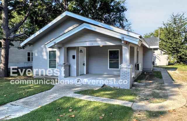 117 H Street Northwest - 117 H Street Northwest, Miami, OK 74354