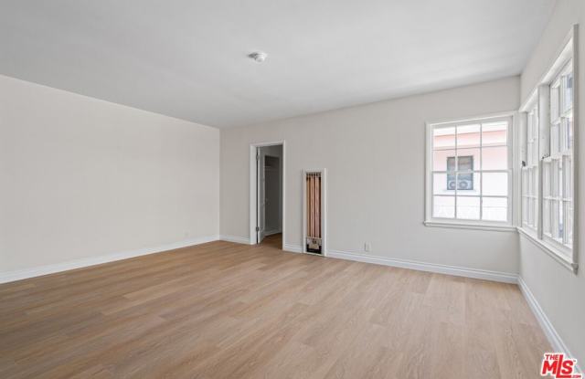 148 S Mccarty Dr unit: 26 photos photos