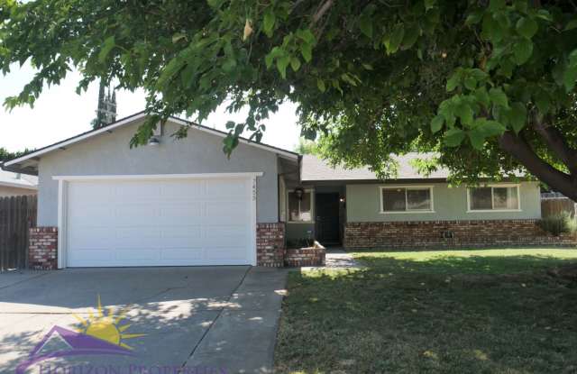 3 Bed 2 Bath 1,306sqft Single Family Home in Citrus Heights photos photos