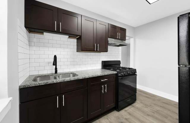 2050-2060 E 72nd Pl Gallery 4