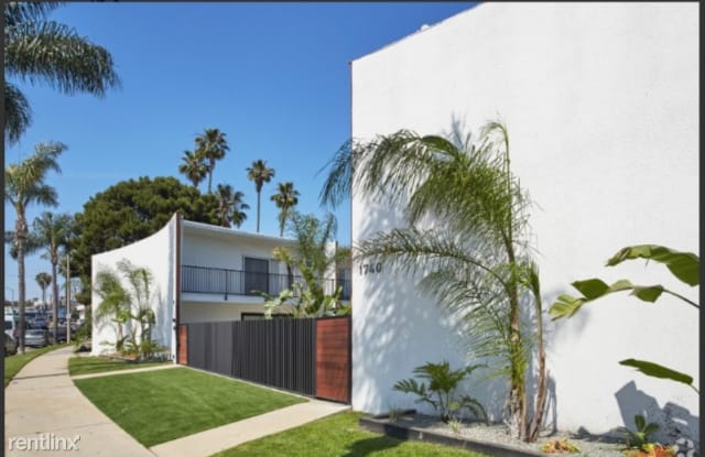 1740 Redondo Ave Gallery 2