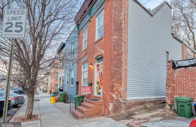 2110 GOUGH STREET Gallery 2