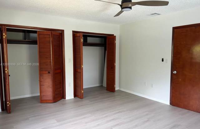 321 SW 71st Ave photos photos 321 SW 71st Ave photos photos