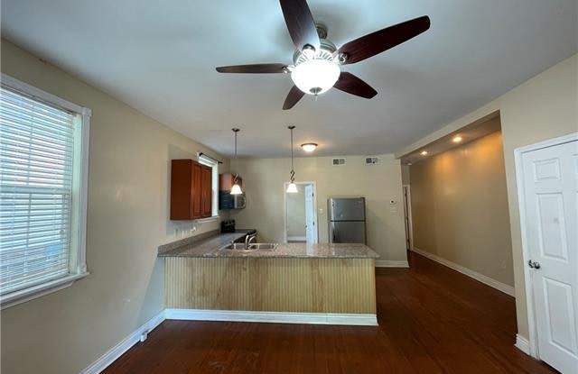 4307 S DERBIGNY Street Gallery 3