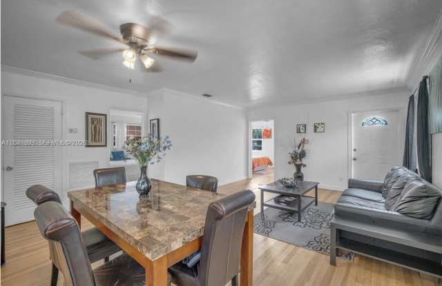 1635 Hollywood Boulevard Gallery 2