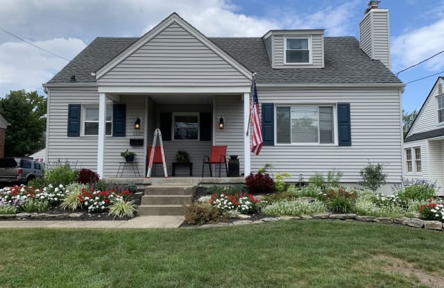 7607 Plainfield Rd - 7607 Plainfield Road, Deer Park, OH 45236