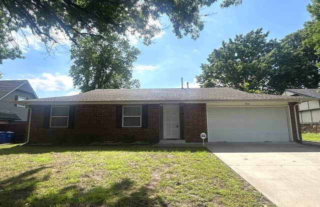 900 S 27th St photos photos