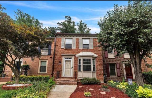 6813 Indian Run Court photos photos