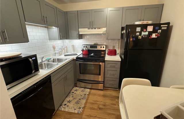 33 Vista Gardens Trail Gallery 1