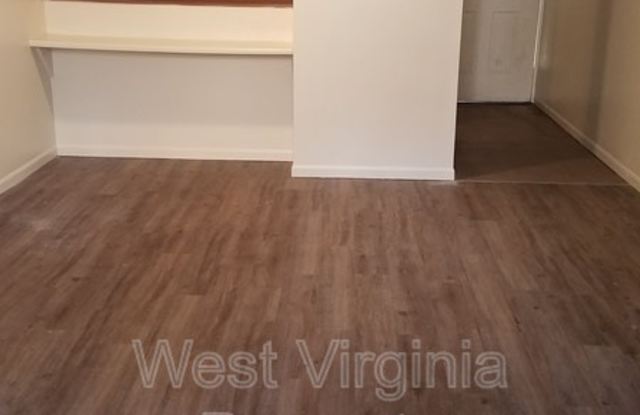 200 W Main Street Gallery 3