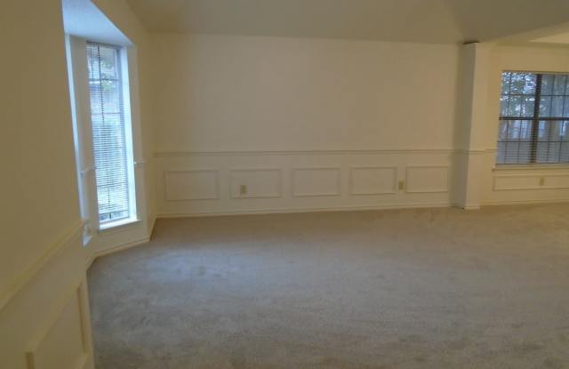 516 Grady Ln Gallery 3
