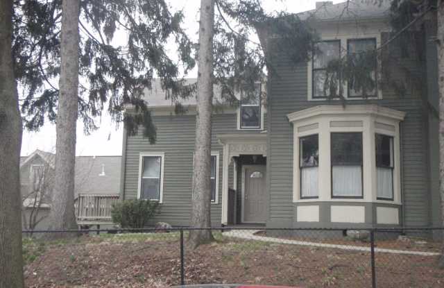 2102 Fox Ave - 2102 Fox Avenue, Fort Wayne, IN 46802