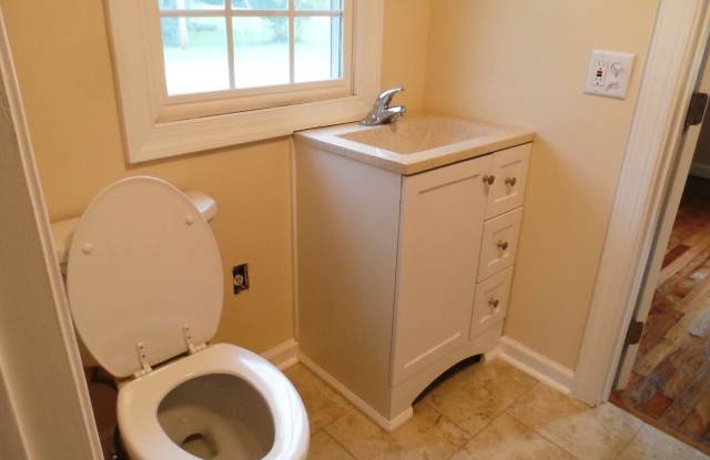 244 Hinesville Unit B Gallery 4