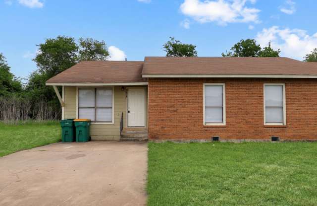 1614 Kelly Dr photos photos