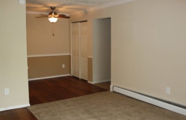Madison Crown Apartments Gallery 2
