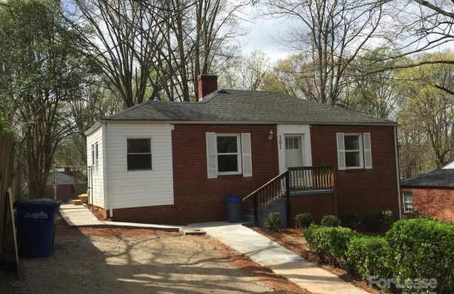 381 Euclid Avenue - 381 Euclid Avenue, Statesville, NC 28677