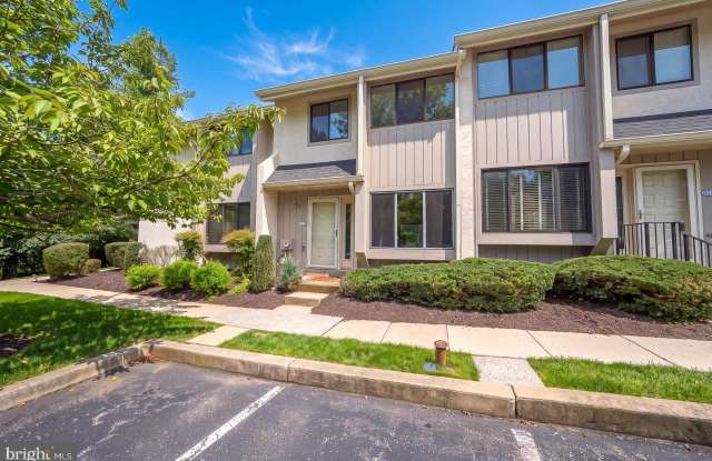 15 LANDMARK Drive photos photos 15 LANDMARK Drive photos photos