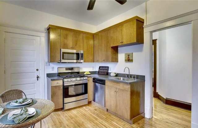 2210 Polk Street NE photos photos