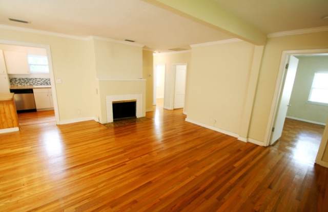 2310 Delaney Avenue Gallery 4