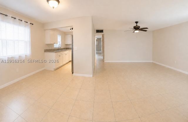116 Tuscany B Gallery 2
