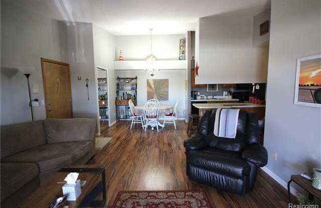 9639 WILDFLOWER Court Gallery 3