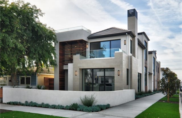 621 Narcissus Avenue - 621 Narcissus Avenue, Newport Beach, CA 92625