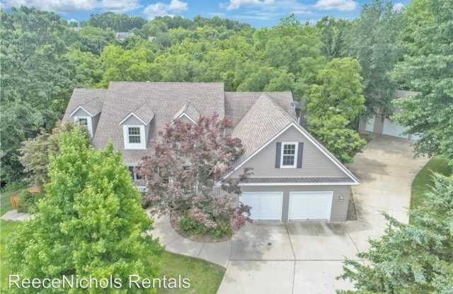 1012 NE Bryant Court Gallery 3