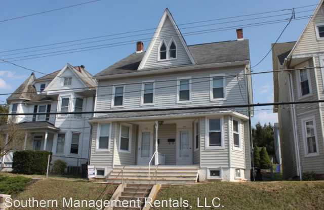 102 Manchester St - 102 Manchester Street, Glen Rock, PA 17327