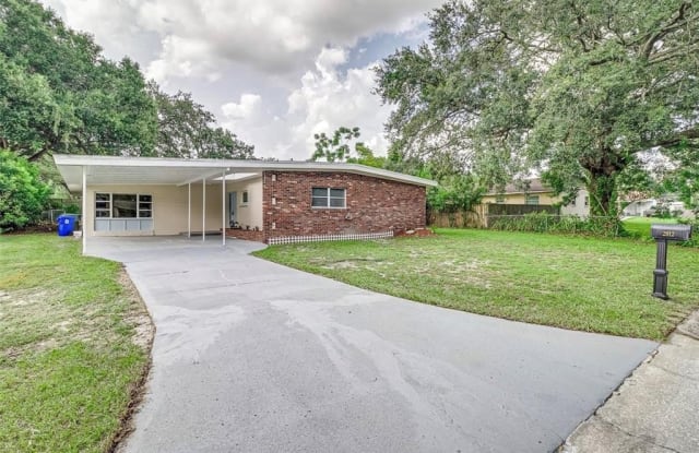 2012 MERLIN WAY - 2012 Merlin Way, Lakeland, FL 33803
