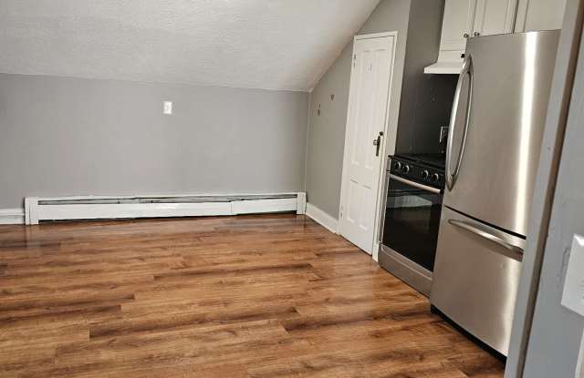 78 6th Street - 2 Gallery 4